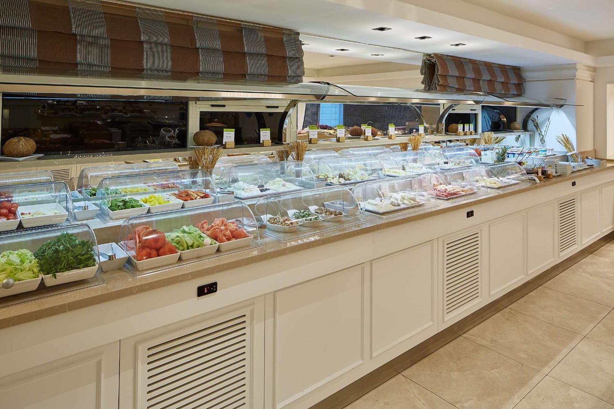 Hotel Doubletree By Hilton Izmir - Alsancak Esterno foto